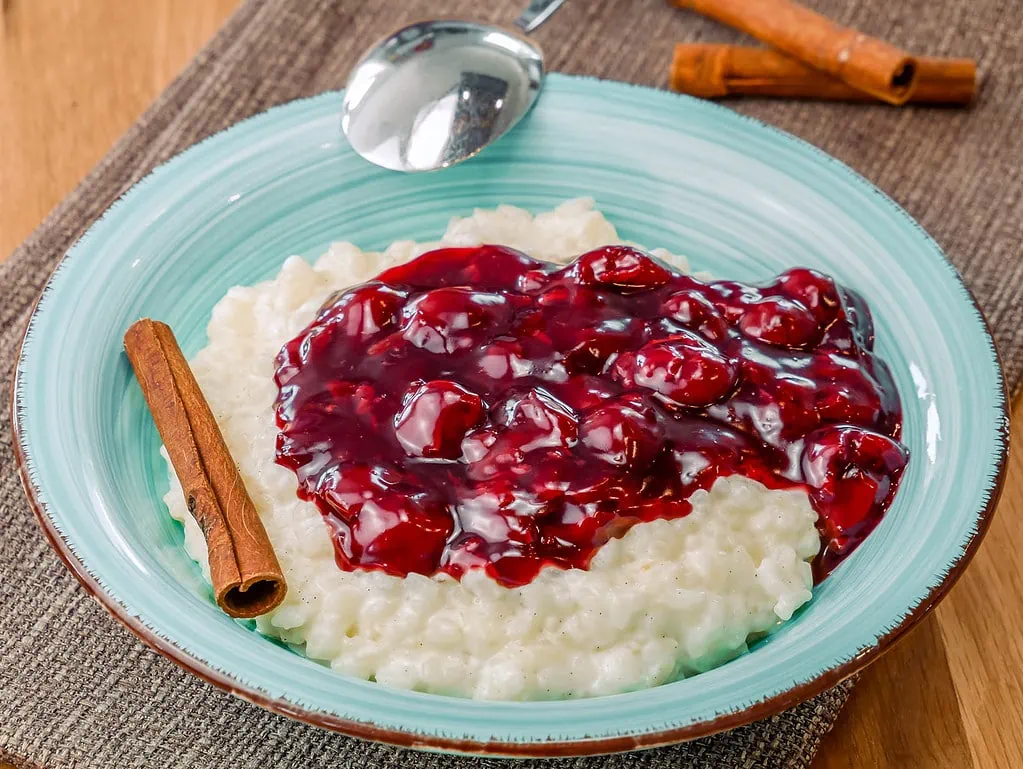 Milchreis mit Kirsch-Vanille-Kompott