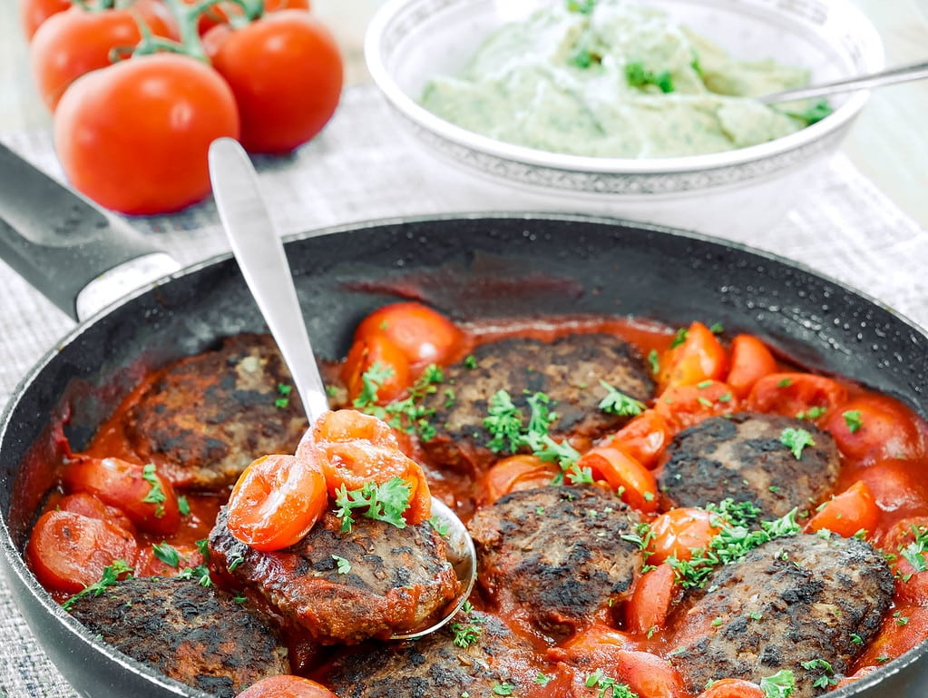 Hacksteak mit Bohnenpüree