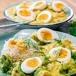 Eierragout mit Brokkoli und Garnelen