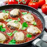 Frikadellengratin in Tomatensoße herzhafter pfannkuchen vom blech herzhafter pfannkuchen vom blech, pfannkuchen vom blech, überbackene pfannkuchen mit hackfleisch