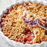 Stachelbeer-Mandel-Crumble