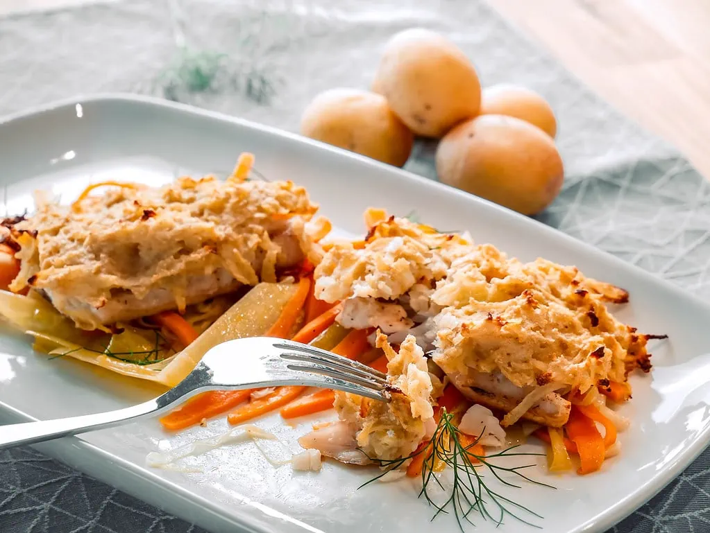 Fischfilet mit Röstikruste tagliatelle mit lachs sahne soße