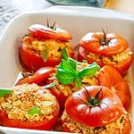 Gefüllte Tomaten mit Couscous, Schafskäse und Zucchini