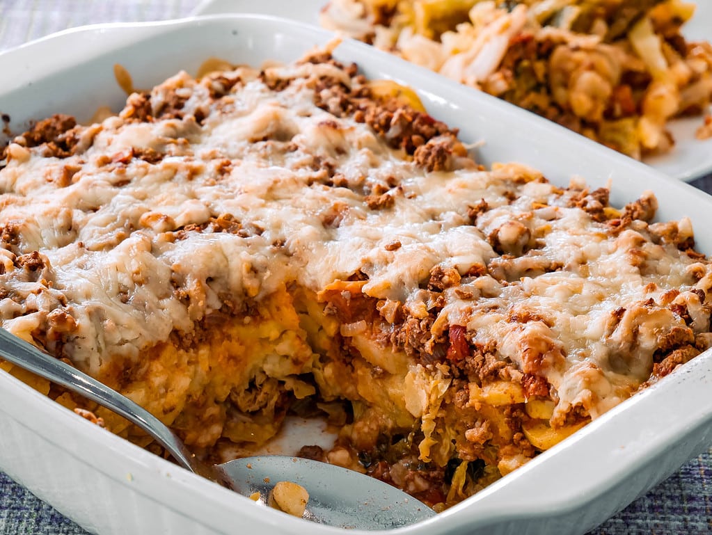 Hack-Kohl-Kartoffel-Auflauf spitzkohlpfanne mit hackfleisch