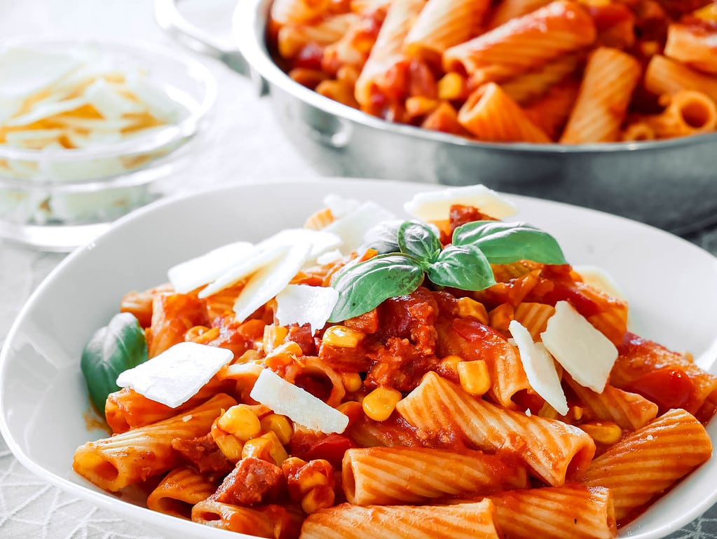 Pasta mit Chorizo-Mais-Soße