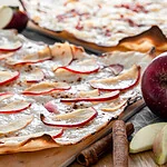 Apfel-Flammkuchen carazza selber machen carazza selber machen, fingerfood für unterwegs