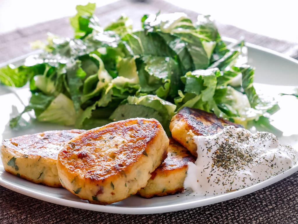 Kartoffelküchle mit Speck griebenschnecken