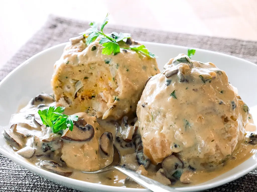 Semmelknödel mit Pilzragout griebenschnecken