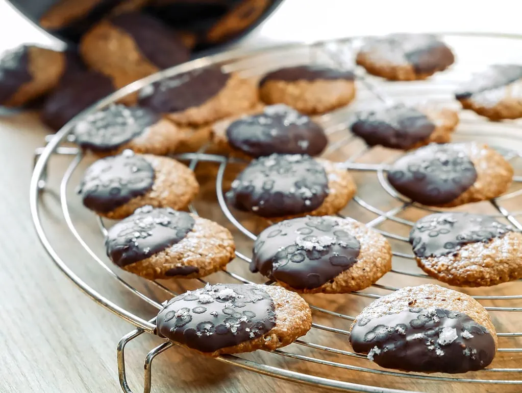 Havreflarn (vegan) - Schwedische Haferkekse schneeflocke plätzchen