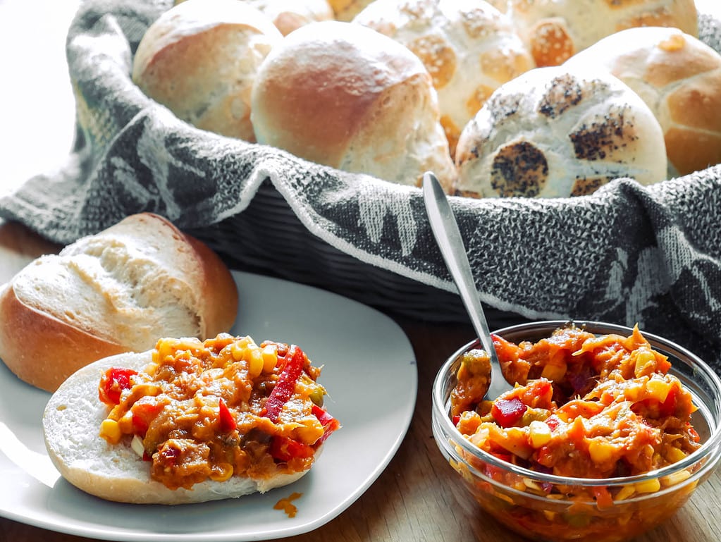 Thunfischsalat mit Mais Erbsen und Salsa hähnchen honig senf marinade