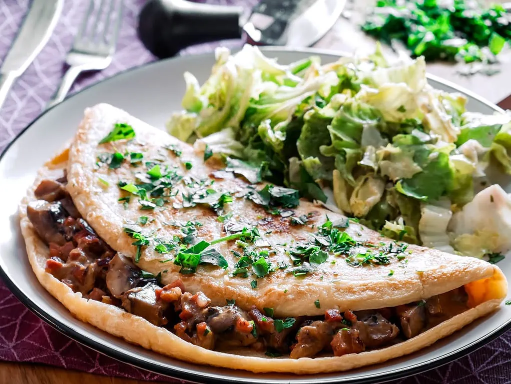 Pilz-Eier-Kuchen lasagne mit champignons