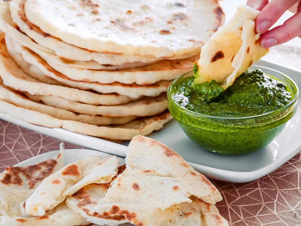 Indisches Naan-Brot quinoa-salat orientalisch